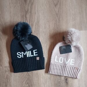 Womens  Pom-Pom Beanie Set - Black and Beige
